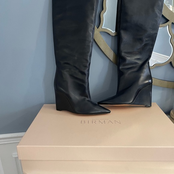 Boots - Picture 5 of 8